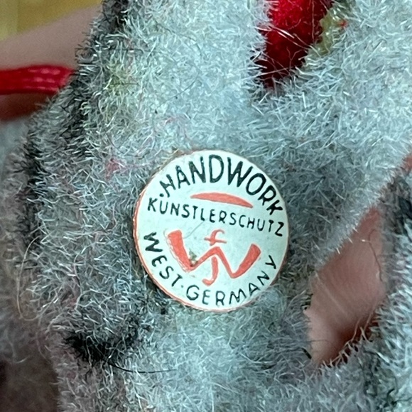 Cat w. Ball Ornament Kunstlerschutz Animal Toy Vintage Germany 1960’s- 19080’s - Picture 4 of 7